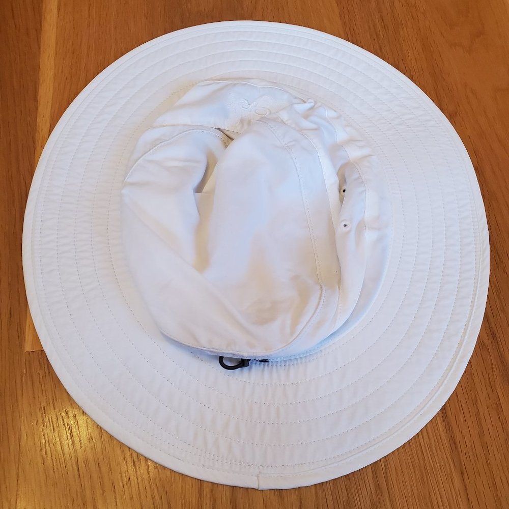 Outdoor Research Solar Roller Hat (Never Worn)